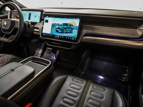 Used 2023 Rivian R1S Adventure image 26