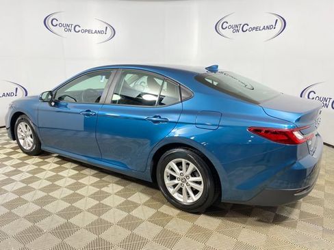 Used 2025 Toyota Camry LE FWD image 4