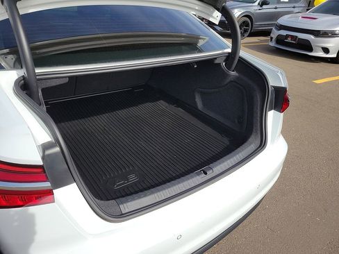 Used 2023 Audi A6 2.0T Premium image 7