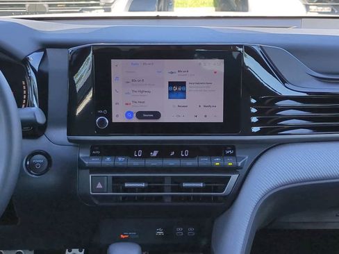 Certified 2026 Toyota Camry SE FWD image 17
