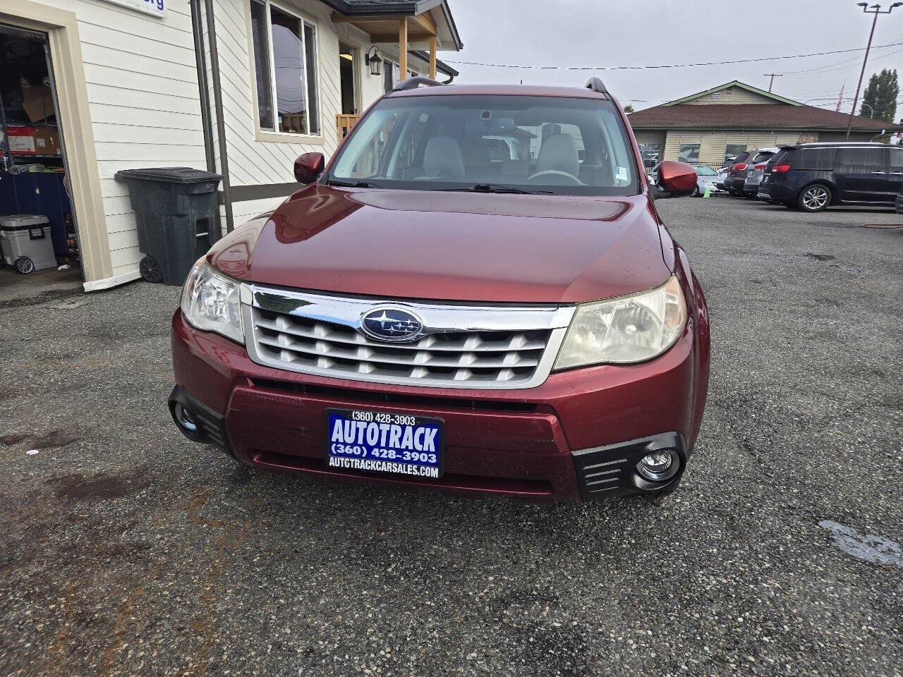 Used 2013 Subaru Forester 2.5X Premium w/ All-Weather Plus Pkg AWD/4WD image 3