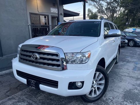 Used 2016 Toyota Sequoia Limited image 1
