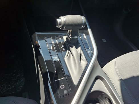 New 2026 Kia Niro LX FWD image 10