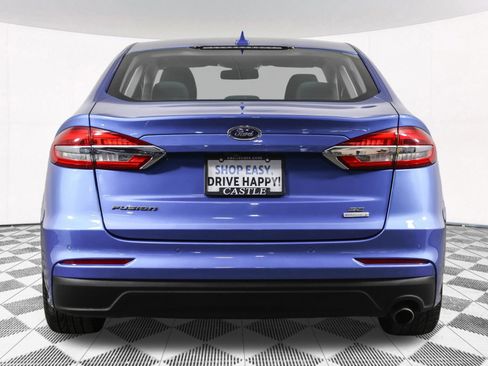 Used 2019 Ford Fusion SE image 16