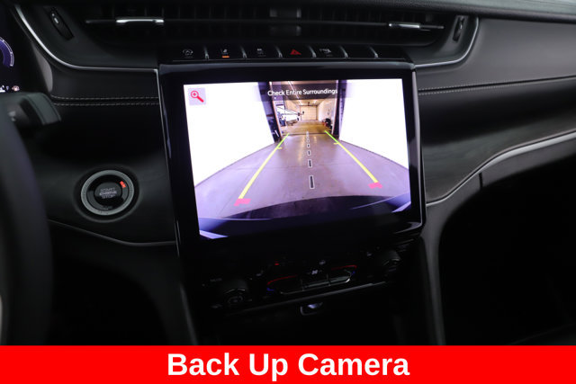 Used 2025 Jeep Grand Cherokee L Limited AWD/4WD image 25