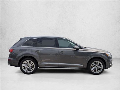 Certified 2023 Audi Q7 2.0T Premium w/ Convenience Package AWD/4WD image 4