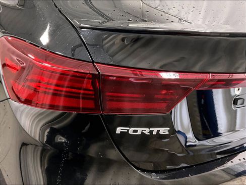 Used 2023 Kia Forte GT-Line w/ GT-Line Premium Package image 34