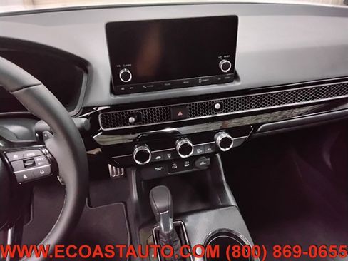 Used 2025 Honda Civic Sport image 12