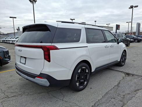New 2026 Kia Carnival EX image 8