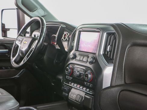 Used 2022 Chevrolet Silverado 2500 LTZ w/ LTZ Plus Package AWD/4WD image 28