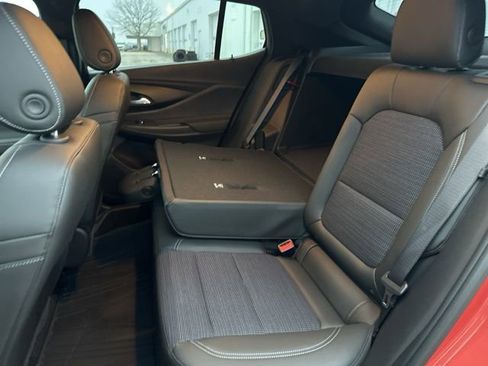 Used 2024 Buick Envista Preferred w/ Convenience I Package image 39