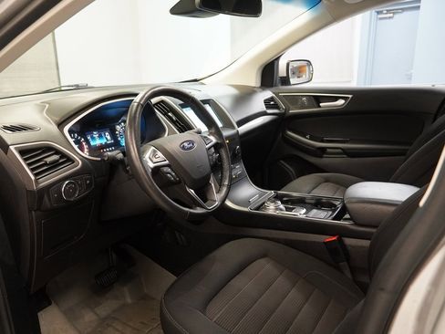 Used 2019 Ford Edge SEL image 6