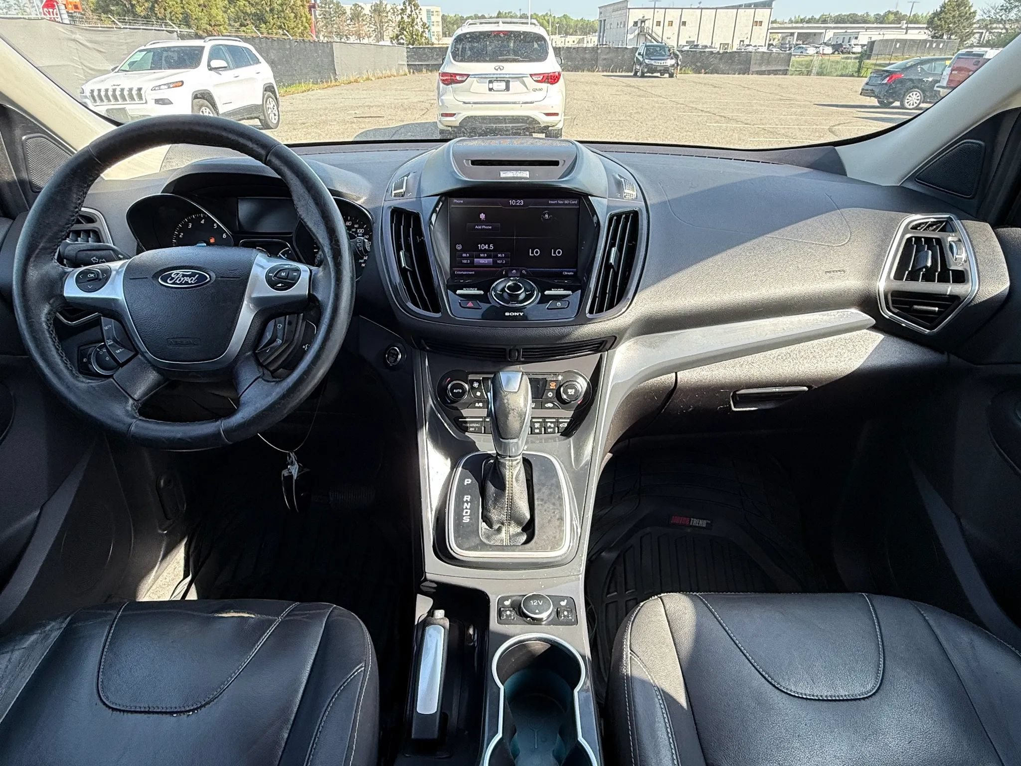 Used 2013 Ford Escape Titanium w/ Parking Technology Pkg FWD image 3