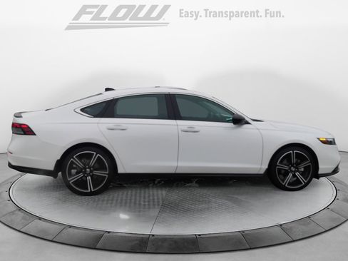 Certified 2025 Honda Accord Sport image 8