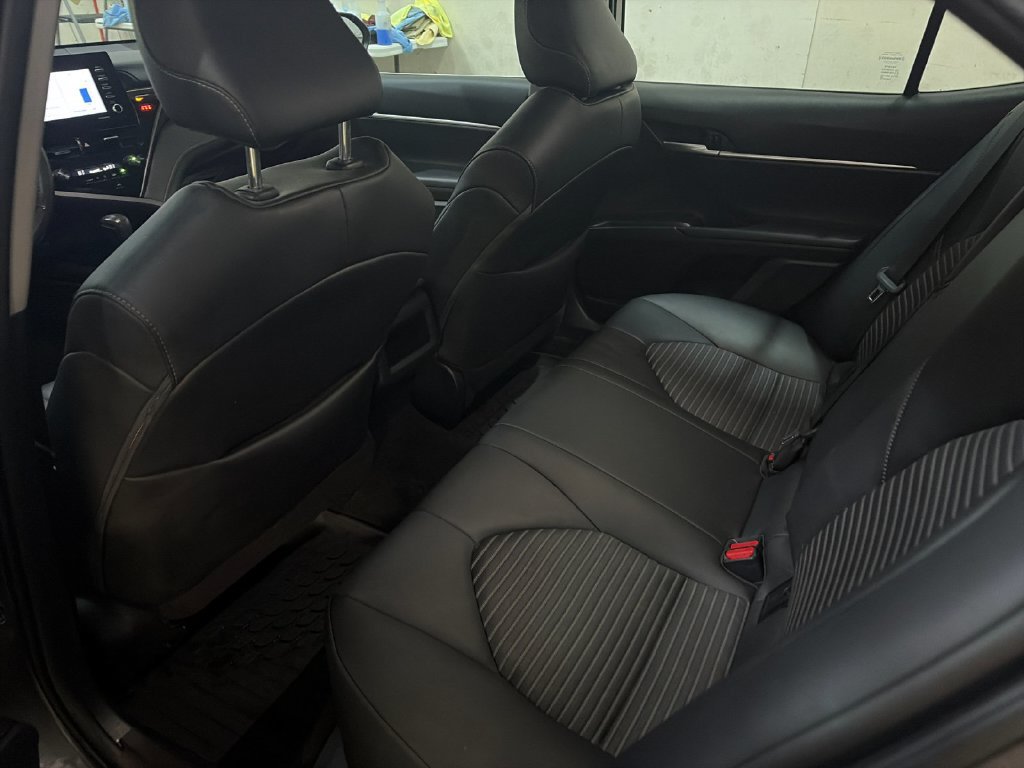 Used 2024 Toyota Camry SE w/ Cold Weather Package FWD image 14