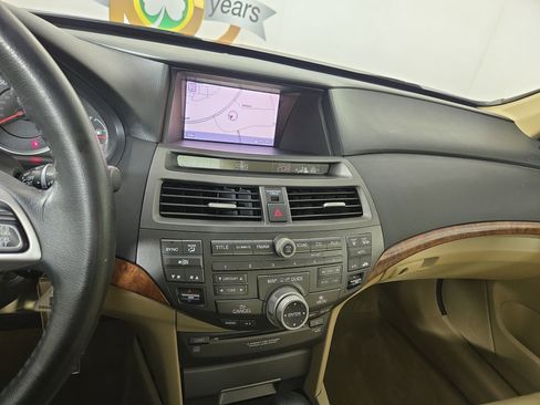 Used 2011 Honda Accord EX-L image 23