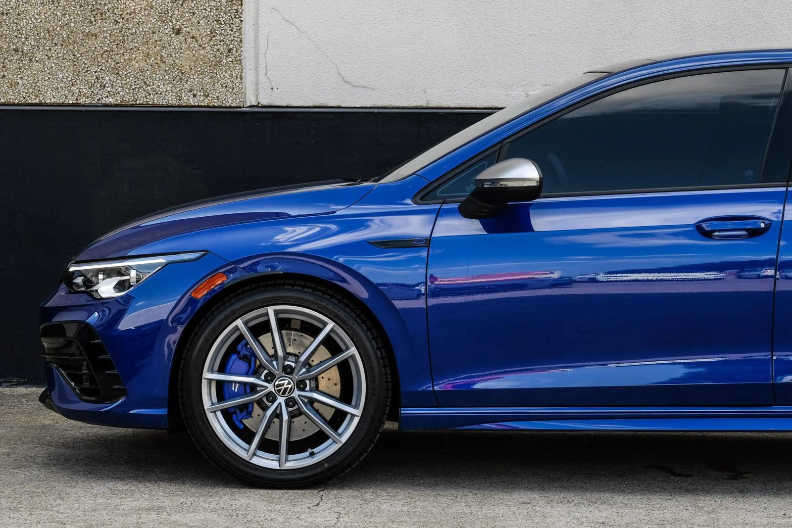 Used 2024 Volkswagen Golf R AWD/4WD image 12