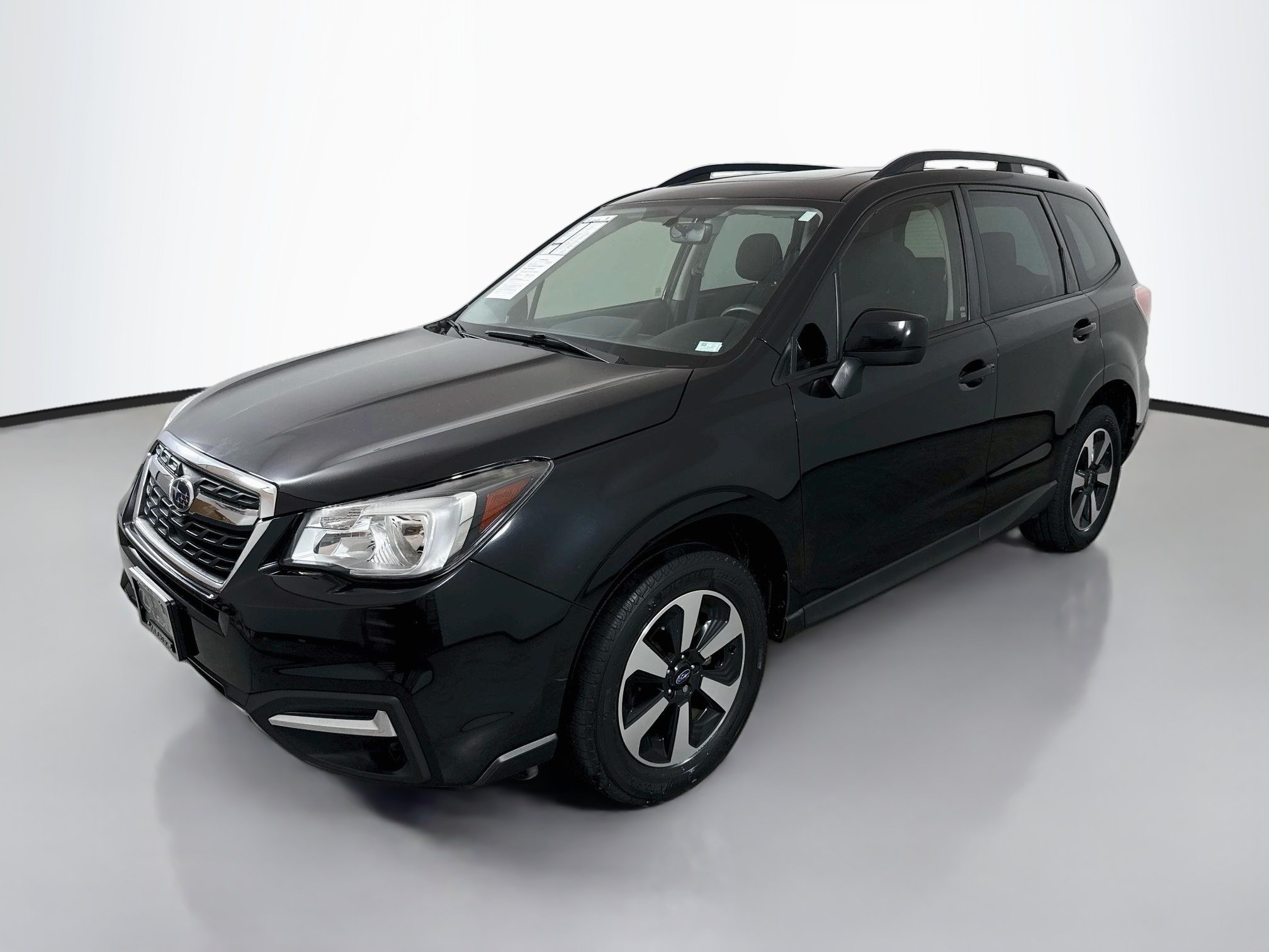 Used 2018 Subaru Forester 2.5i Premium w/ All-Weather Package AWD/4WD image 3