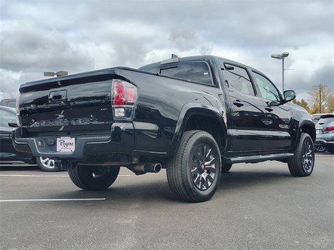 Used 2023 Toyota Tacoma Limited w/ Nightshade Package image 9