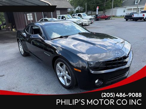 Used 2011 Chevrolet Camaro LT RWD image 1