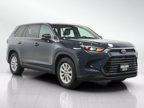 Used 2025 Toyota Grand Highlander AWD Hybrid image 7