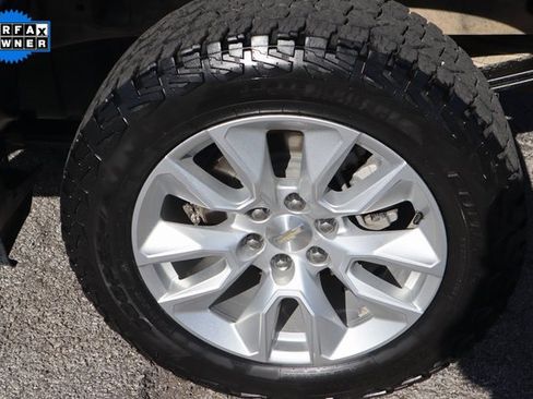 Used 2020 Chevrolet Silverado 1500 Custom w/ Custom Value Package image 21