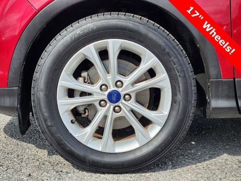 Used 2017 Ford Escape SE image 10