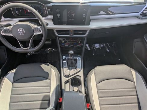 New 2025 Volkswagen Taos SEL image 19