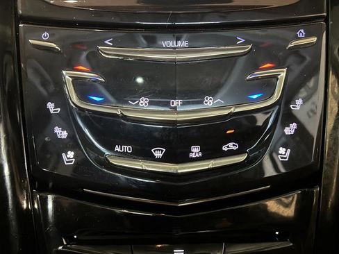 Used 2015 Cadillac Escalade Premium image 28