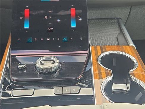 Used 2025 Cadillac Escalade ESV Sport Platinum w/ LPO, ONYX Package image 13