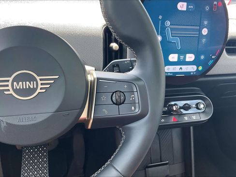 Used 2025 MINI Cooper S FWD image 23