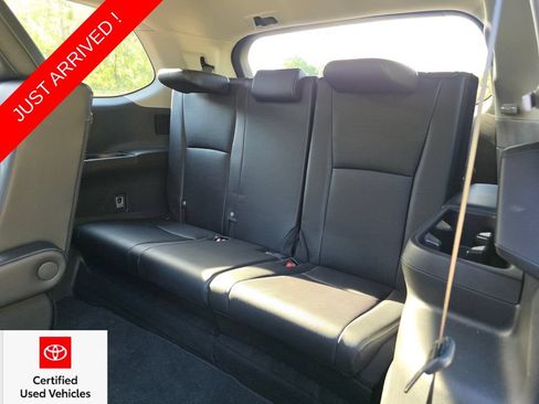 Certified 2024 Toyota Grand Highlander FWD image 22