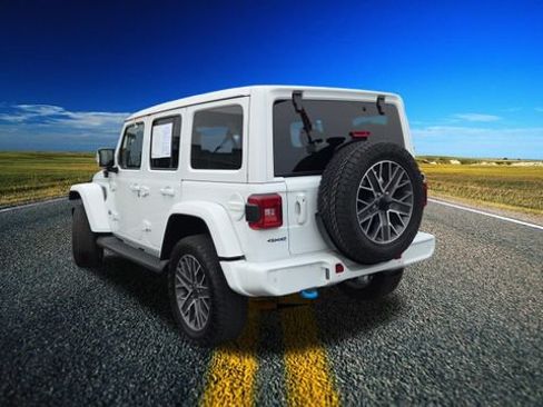 Certified 2024 Jeep Wrangler High Altitude AWD/4WD image 2