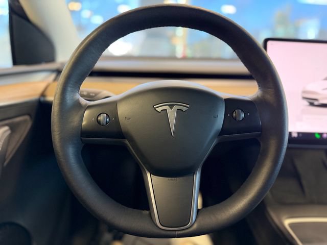 Used 2022 Tesla Model Y Performance AWD/4WD image 24