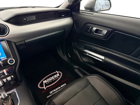 Used 2020 Ford Mustang GT Premium RWD image 28