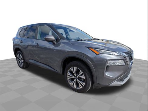 Used 2023 Nissan Rogue SV FWD image 2