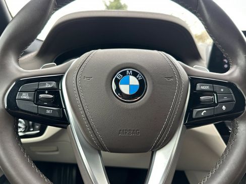 Used 2018 BMW 530e 530e iPerformance image 29