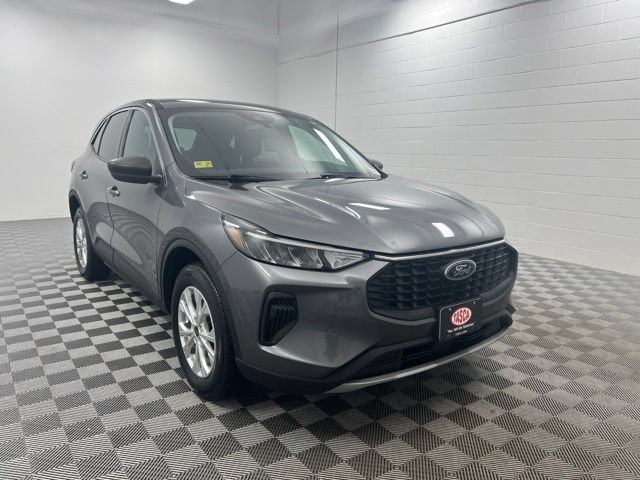 Used 2023 Ford Escape Active AWD/4WD image 1