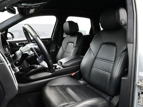 Certified 2021 Porsche Cayenne GTS w/ Premium Package Plus AWD/4WD image 5