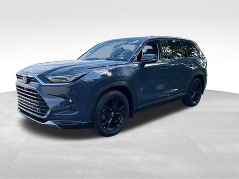 Used 2025 Toyota Grand Highlander AWD Hybrid image 1