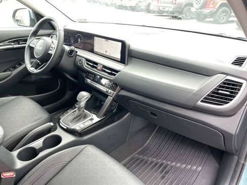 Used 2026 Kia Seltos EX FWD image 19