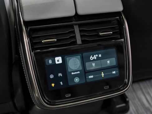 Used 2023 Rivian R1S Adventure image 38