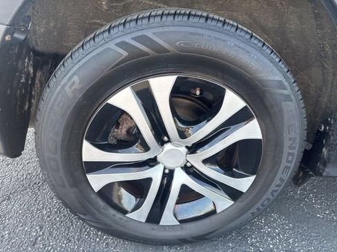 Used 2016 Toyota RAV4 LE AWD/4WD image 25