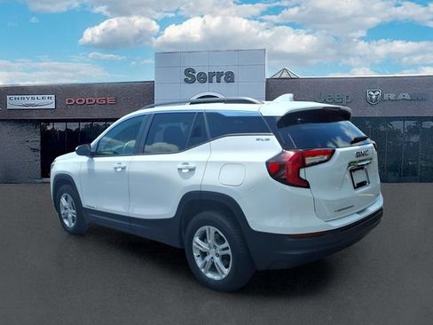 Used 2023 GMC Terrain SLE w/ Driver Convenience Package AWD/4WD image 5
