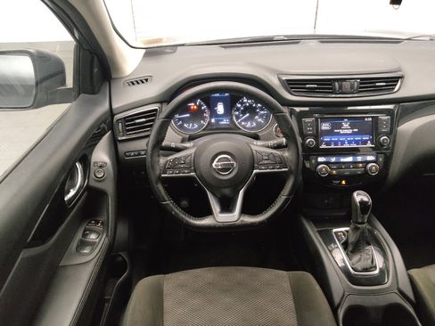 Used 2021 Nissan Rogue Sport SV FWD image 22