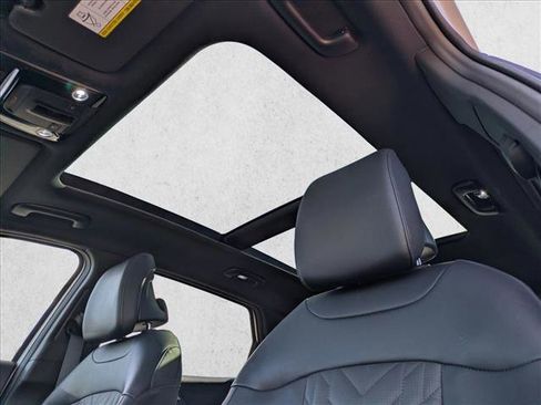 Used 2023 Kia Sportage X-Line w/ X-Line Premium Package image 16