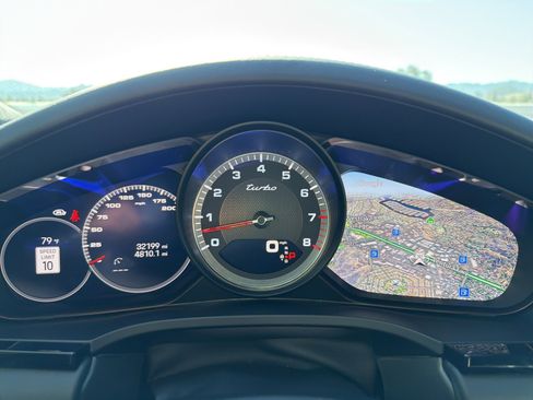 Used 2023 Porsche Cayenne Turbo image 7