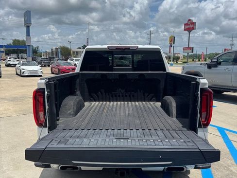 Used 2024 GMC Sierra 1500 Denali Ultimate AWD/4WD image 7