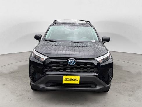 Used 2024 Toyota RAV4 LE AWD/4WD image 8
