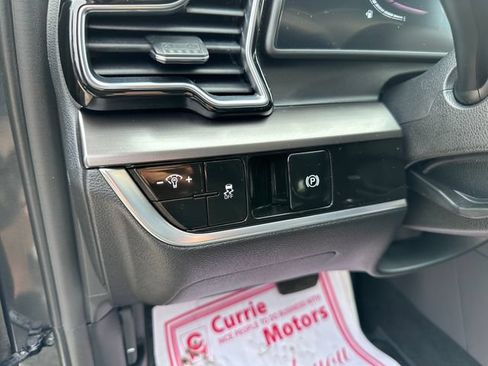 Used 2024 Kia Sportage EX AWD/4WD image 13